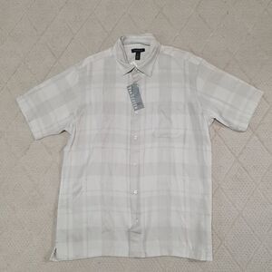 Van Heusen Plaid Shirt Mens MEDIUM 15 / 15 1/2 Button Up Casual Travel Summer